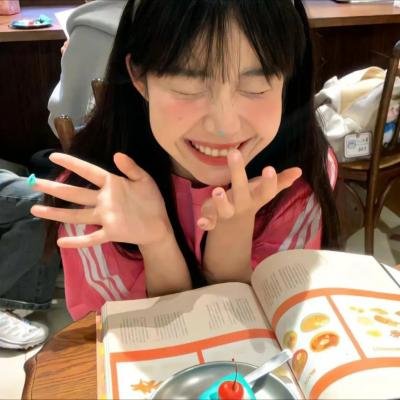 轻轻拂过